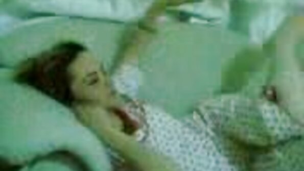 Ateşli bir doktor hastasının turkce ful porno onu becererek sigarayı bırakmasına yardımcı olur
