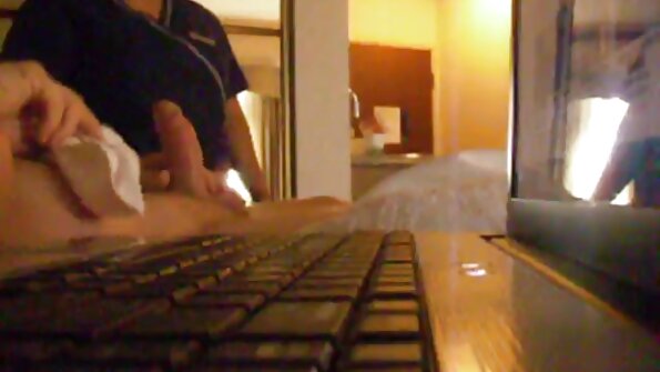 üvey babasıyla seks yapan yuvarlak sahte alt yazılı yaşlı kadın porno göğüslü kızın porno videosu