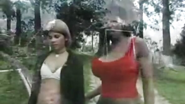Tatlılar sarı çarşafta eğleniyor ve kamerayı açmayı unutma turkce altyazili aile porno