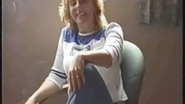 Pileli mini etek genç becerdin içinde ona sürtük kedi ve altyazılı yeni porno göt